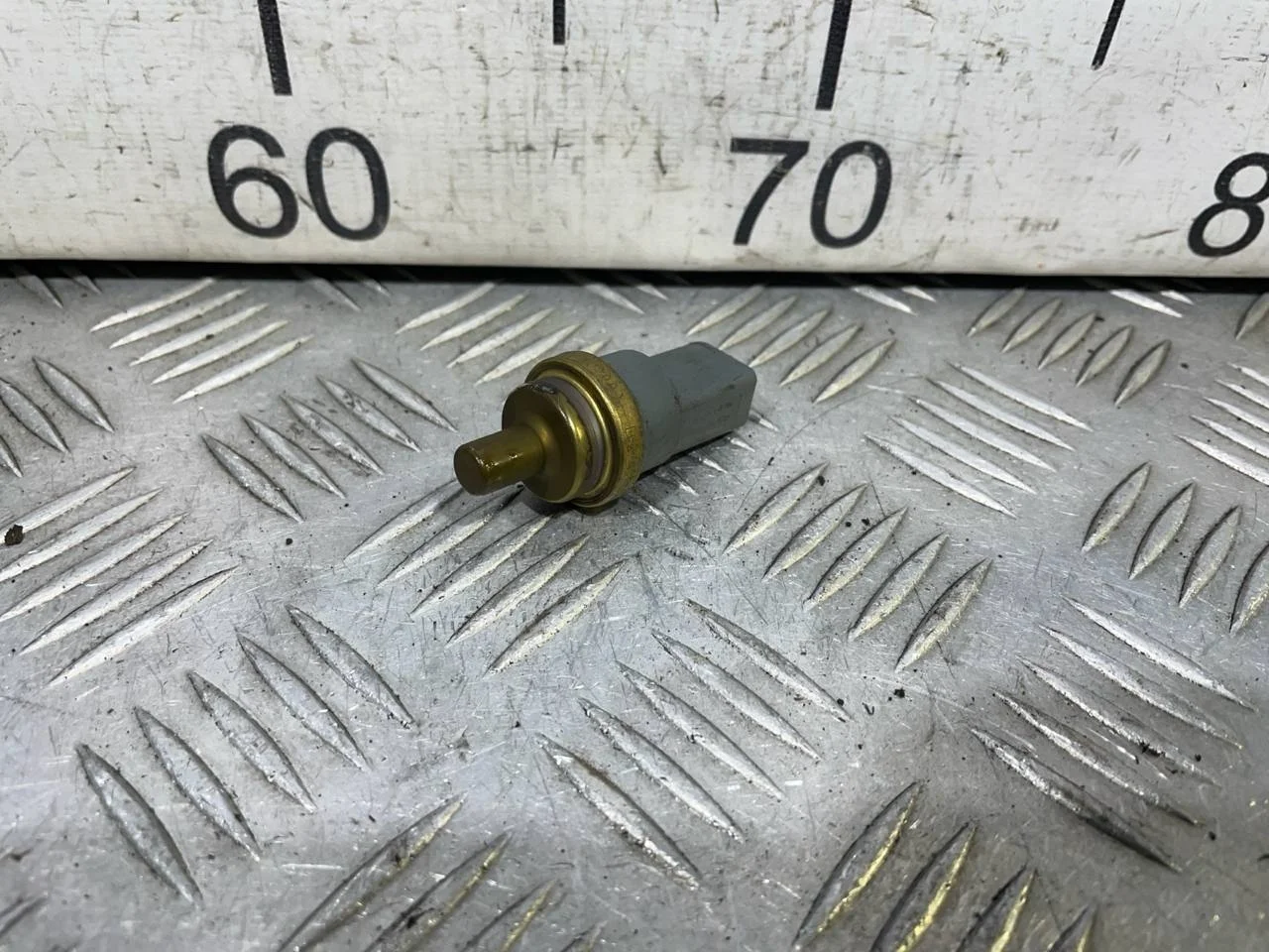 [Б/У] Датчик температуры охлаждающей жидкости [Код: 00579556 ]