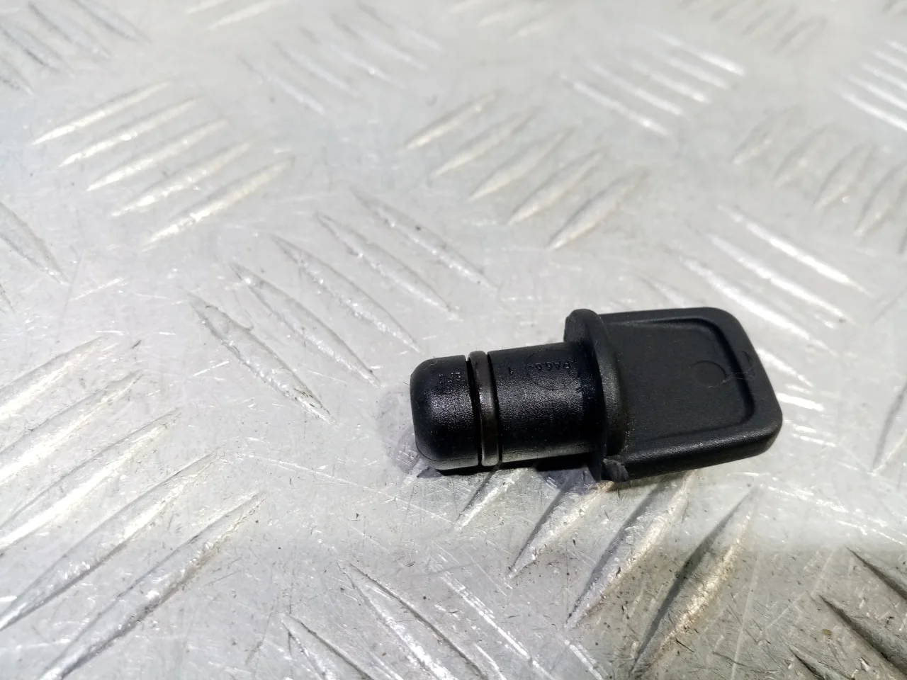 [Б/У] Заглушка трубки щупа [Код: 00581011 ]