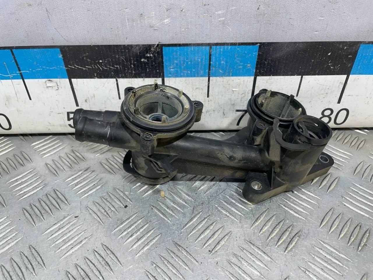 [Б/У] Корпус термостата [Код: 00579554 ]