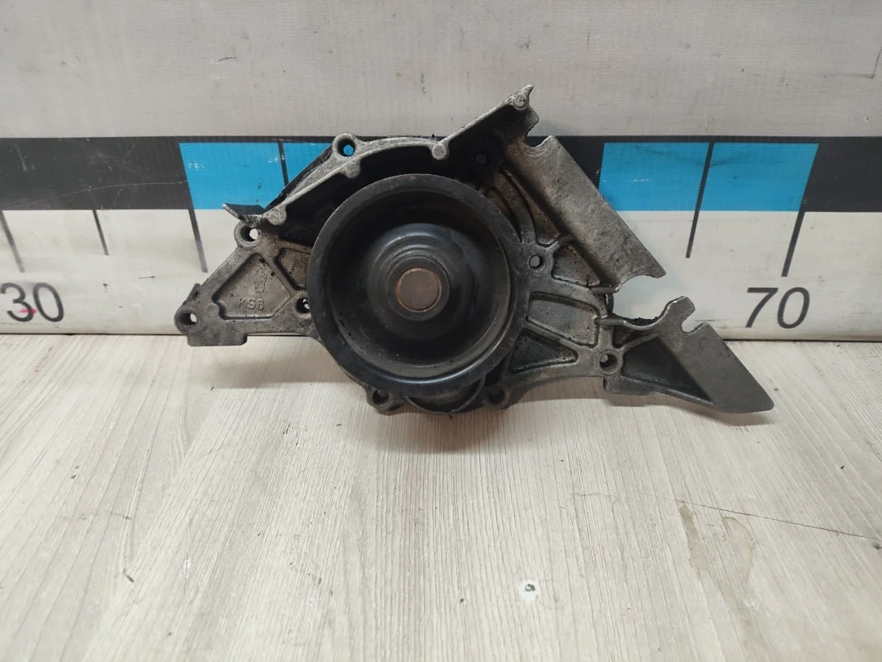 [Б/У] Насос водяной Audi A4 B6 2001–2005,Audi A6 4B,C5 1998–2005,Audi A8 D2 1994–2003 [Код: 00336934 ]