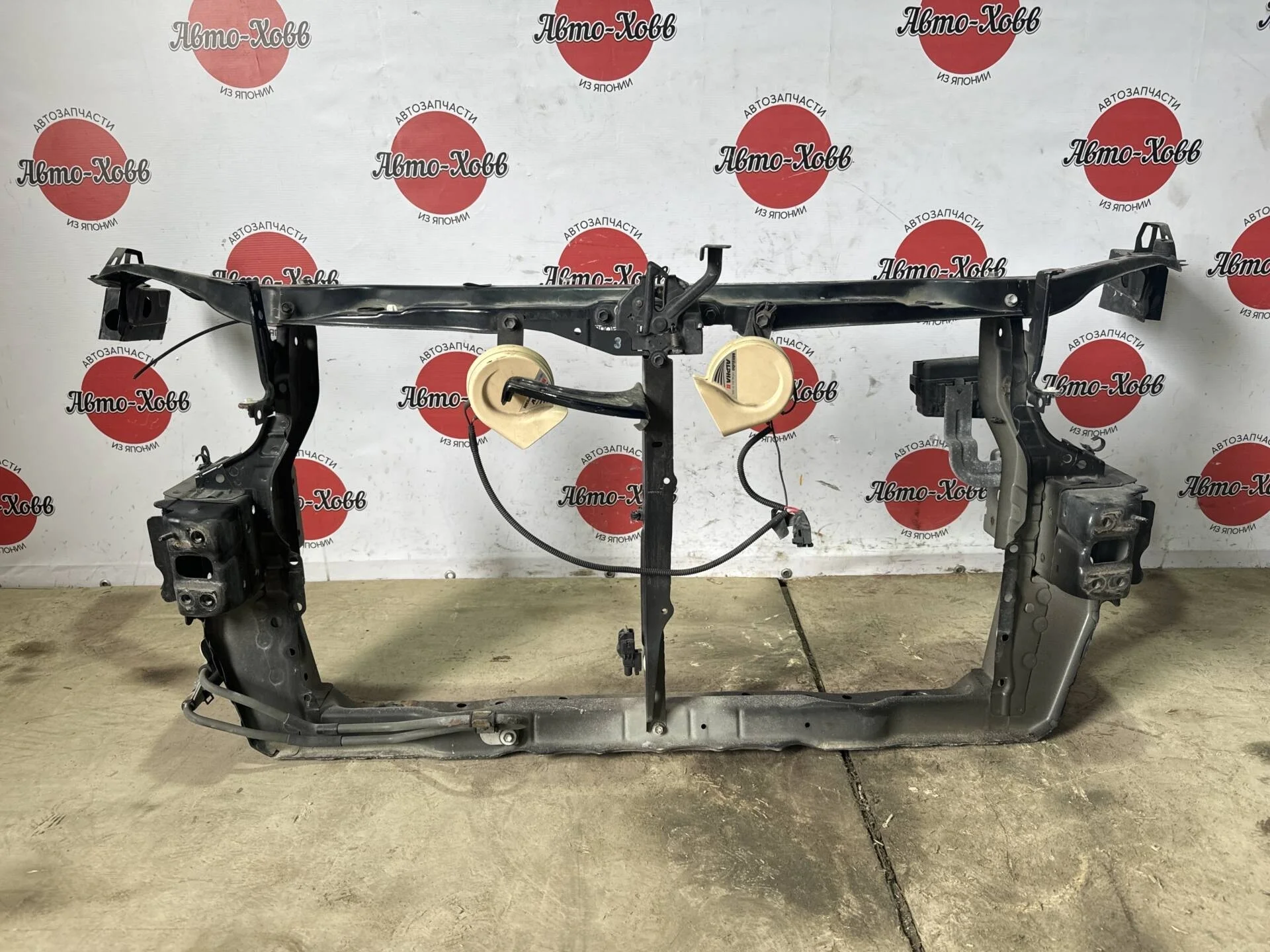 Панель передняя (телевизор) Toyota Camry ACV40