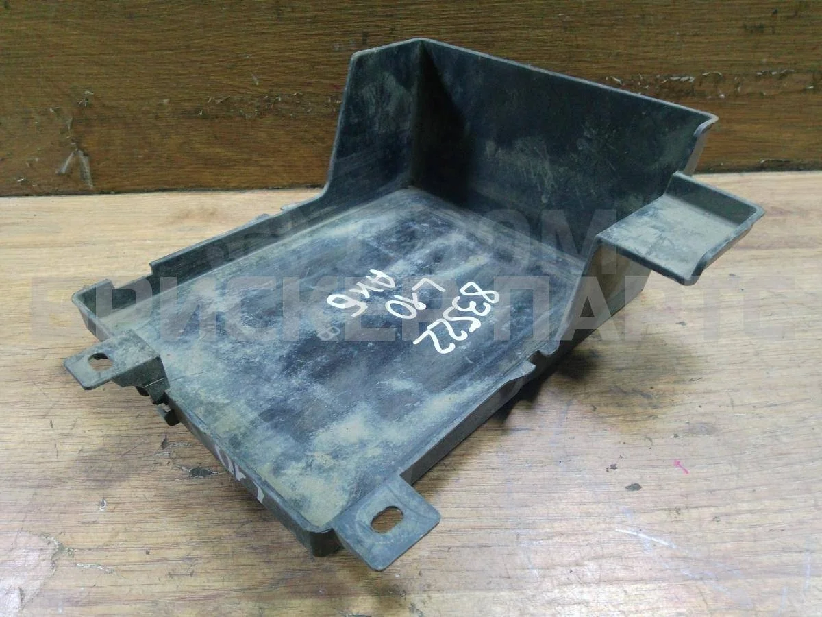 Крепление аккумулятора Митсубиси Лансер 10  (CX,CY)