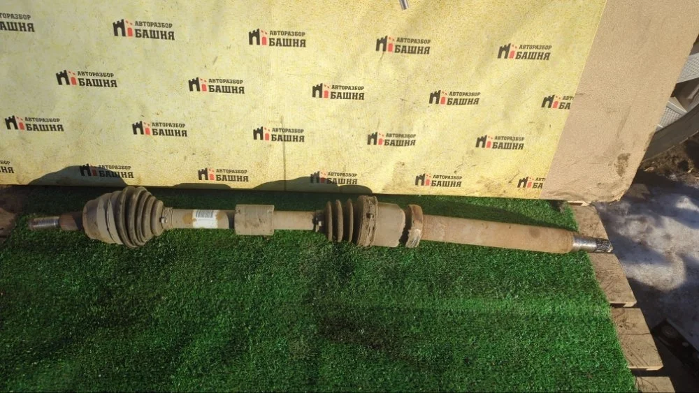 Привод Ford Focus 2012 1758155 3, правый