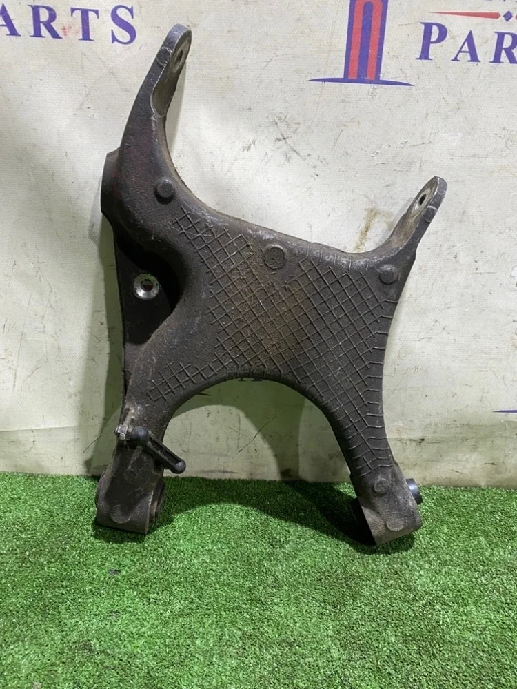 Рычаг подвески BMW X5 E70