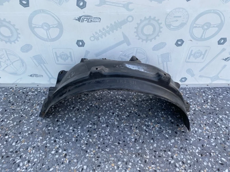 Подкрылок передний правый Mercedes-benz ML 2002 W163