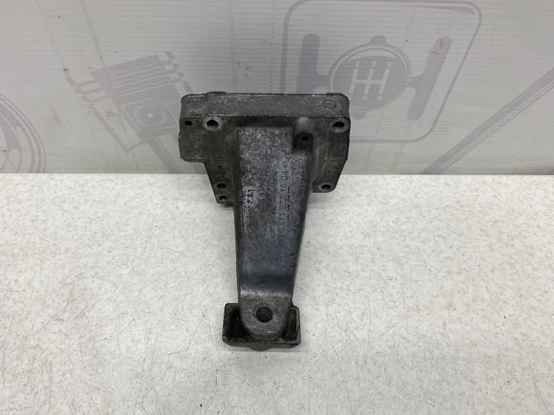 Кронштейн двигателя правый Mercedes-benz ML 2002 W163