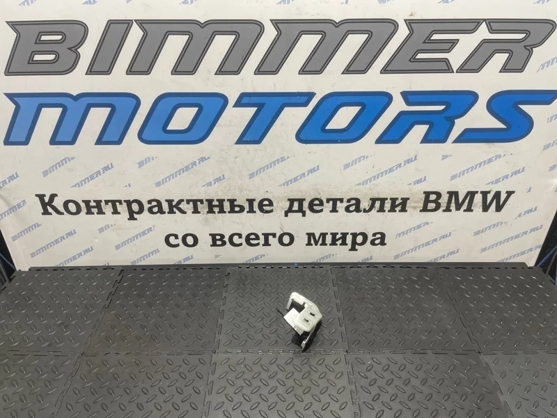 Кронштейн крыла BMW 330I 2018 41358066940 F30 B46B20B, правый