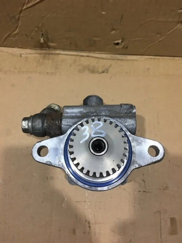 Насос гидроусилителя Toyota Land Cruiser 2011 4431060530 URJ200 1VD-FTV 4.5