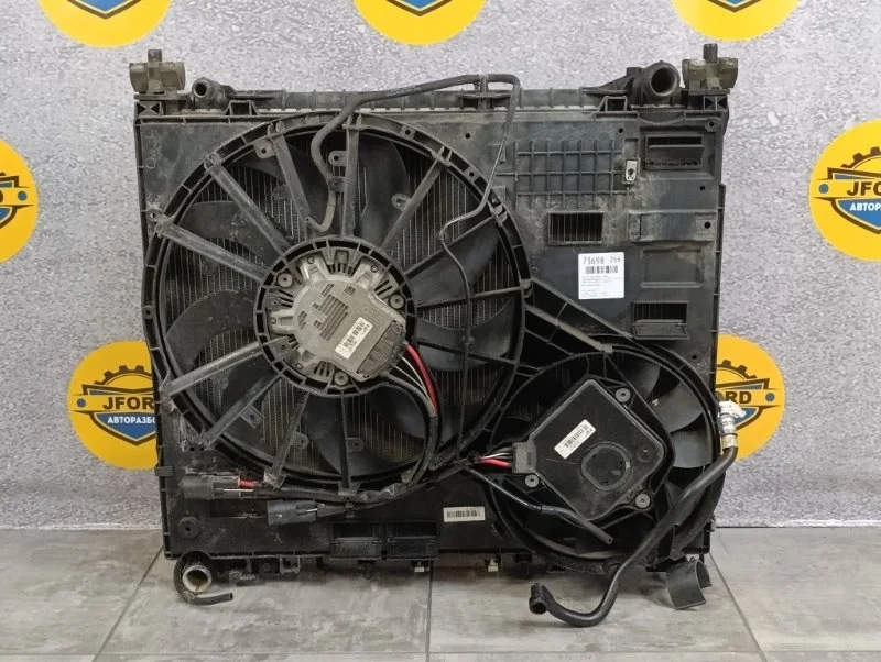 Кассета радиаторов сборе Land Rover Range 4 2015 L405