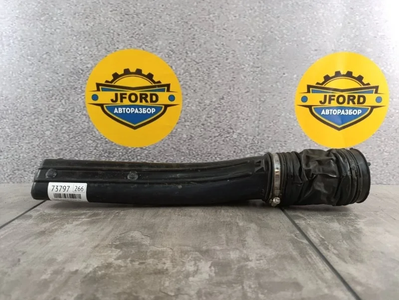 Патрубок воздушного фильтра Land Rover Range 4 2015 L405