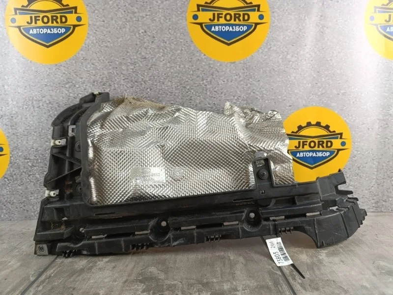 Кронштейн бампера Land Rover Range 4 2015 L405