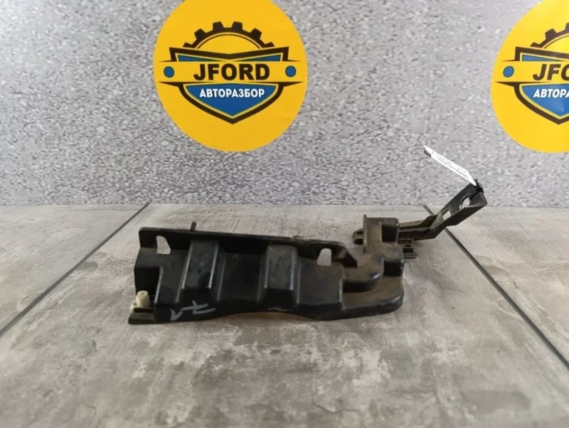 Кронштейн бампера Land Rover Range 4 2015 L405