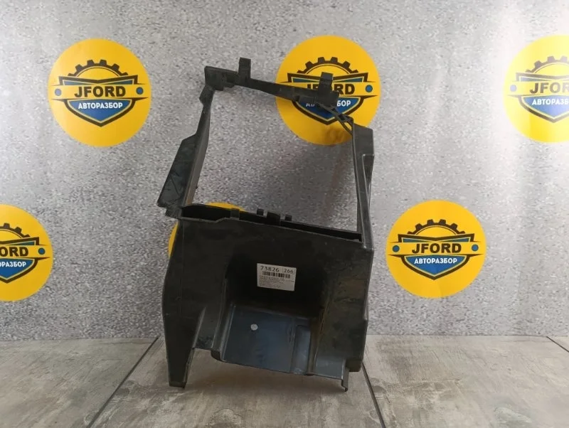 Дефлектор интеркулера Land Rover Range 4 2015 L405