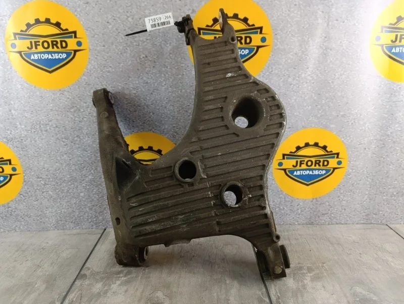 Рычаг подвески Land Rover Range 4 2015 L405