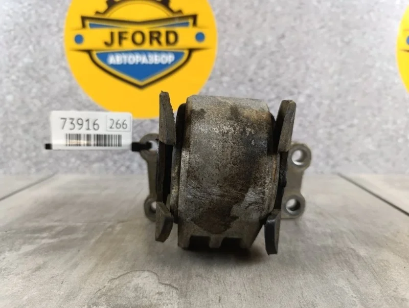 Подушка кпп Land Rover Range 4 2015 L405