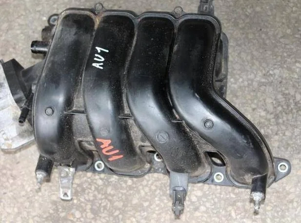 Б.у. коллектор впускной TOYOTA AURIS ZRE150 TOYOTA AURIS ZRE150