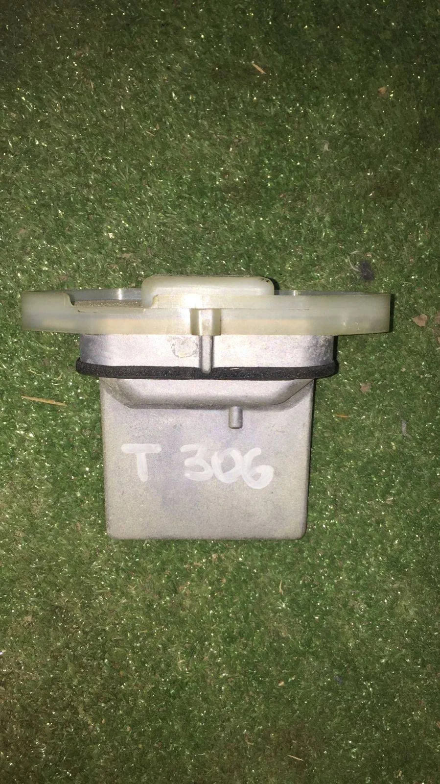 Б.у. резистор печки NISSAN X-TRAIL T30 NISSAN X-TRAIL T30