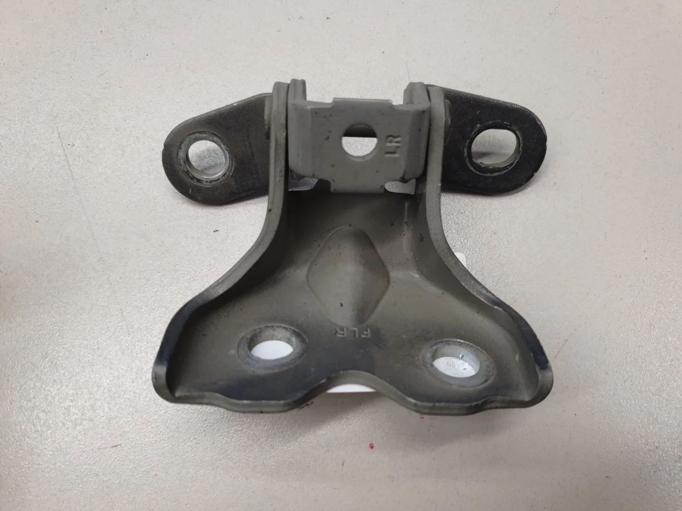 Петля двери задней левой нижняя для KIA Rio 3 2012-2017