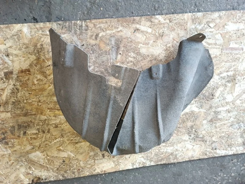 Подкрылок Volkswagen Tiguan 2010 5N1