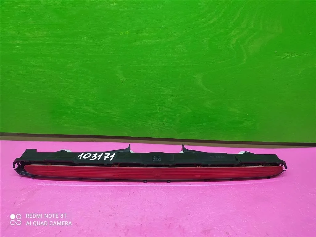 Дополнительный стоп сигнал MB W211 A2118200156