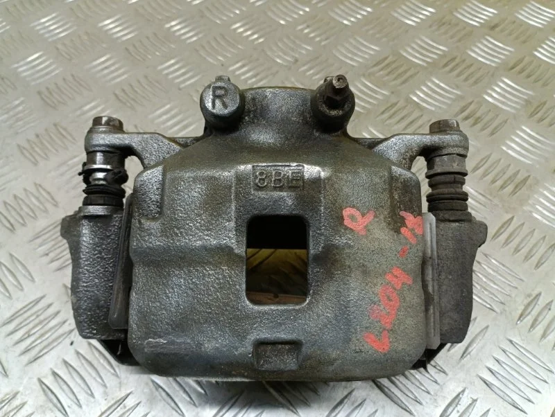 Суппорт передний правый Mitsubishi L200 (2006-2015) 2007 4605A202 ПИКАП 2.5 D 4D56