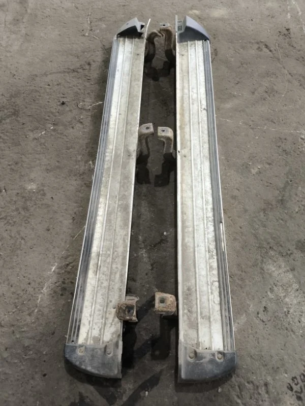 Подножка Mitsubishi L200 (2006-2015) 2007 MN146127 ПИКАП 2.5 D 4D56