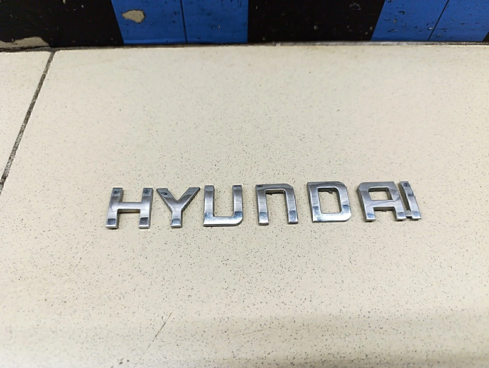 Эмблема Elantra 2011-2016