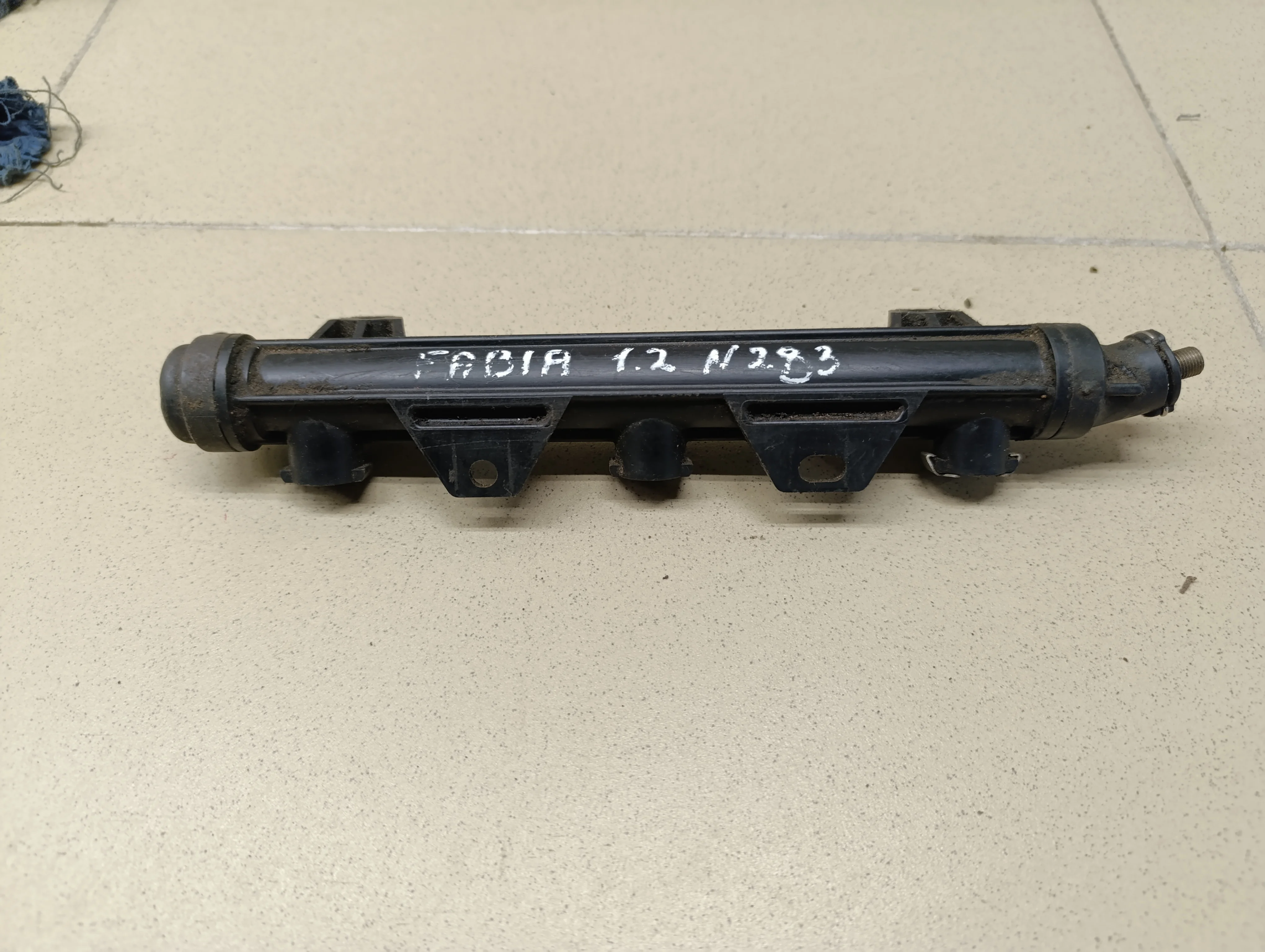 Рейка топливная (рампа) Fabia 1999-2006