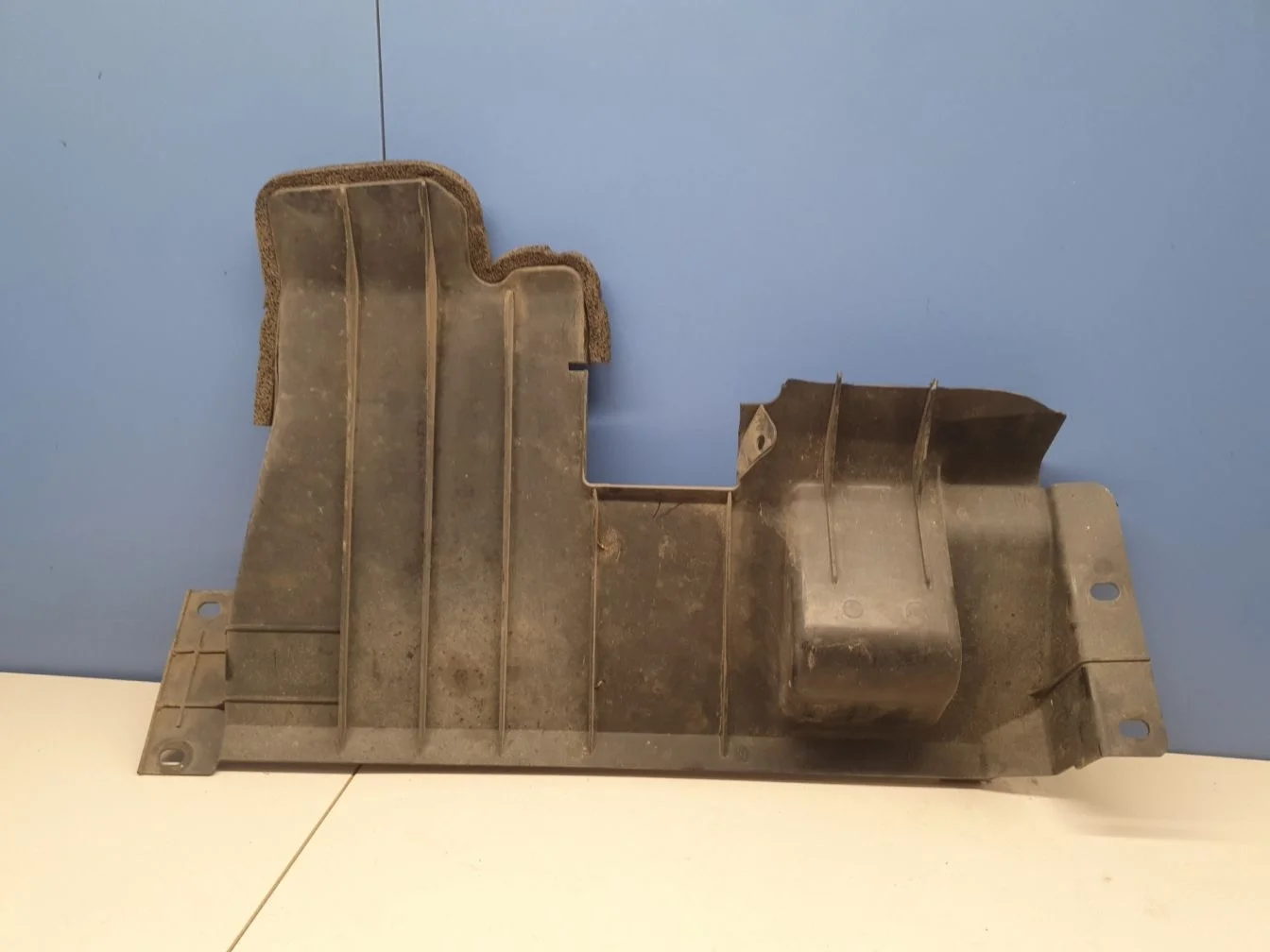 Воздуховод радиатора правый для Nissan Qashqai+2 JJ10 2008-2014