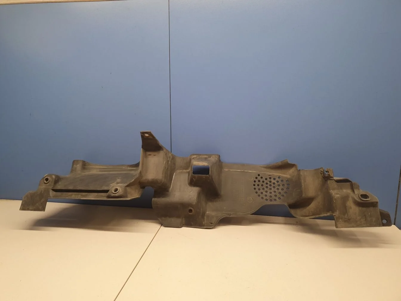 Пыльник переднего бампера для Mitsubishi ASX 2010-2020