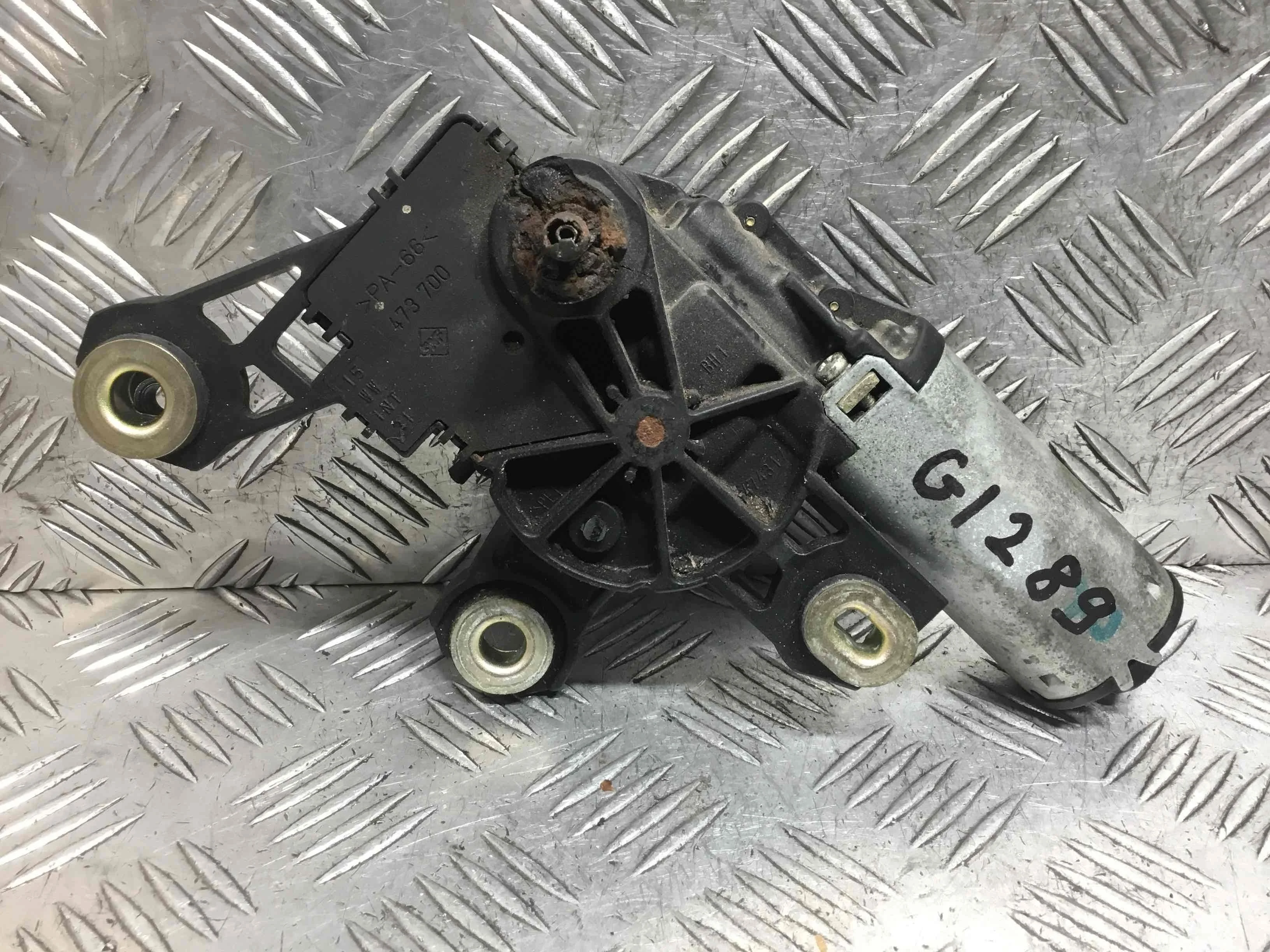 Моторчик заднего стеклоочистителя (дворника) Volkswagen Golf 4 поколение (1997-2004) бензин 1.6 i Механика 3-дв, х/б