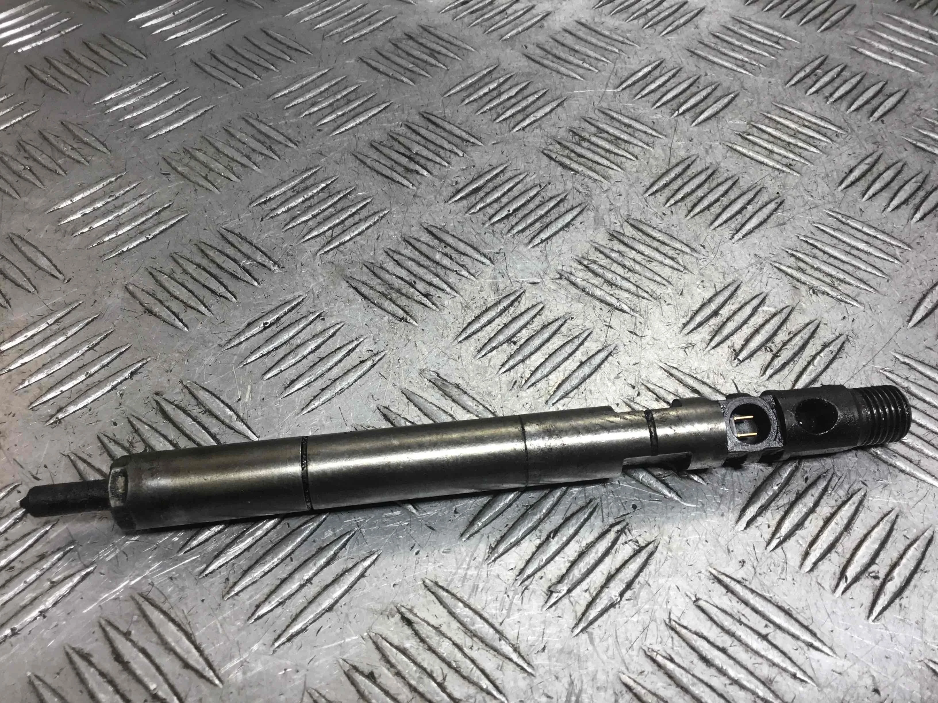 Форсунка Mercedes C-klasse W203/S203/CL203 (2000-2004) дизель 2.2 CDI Автомат Седан