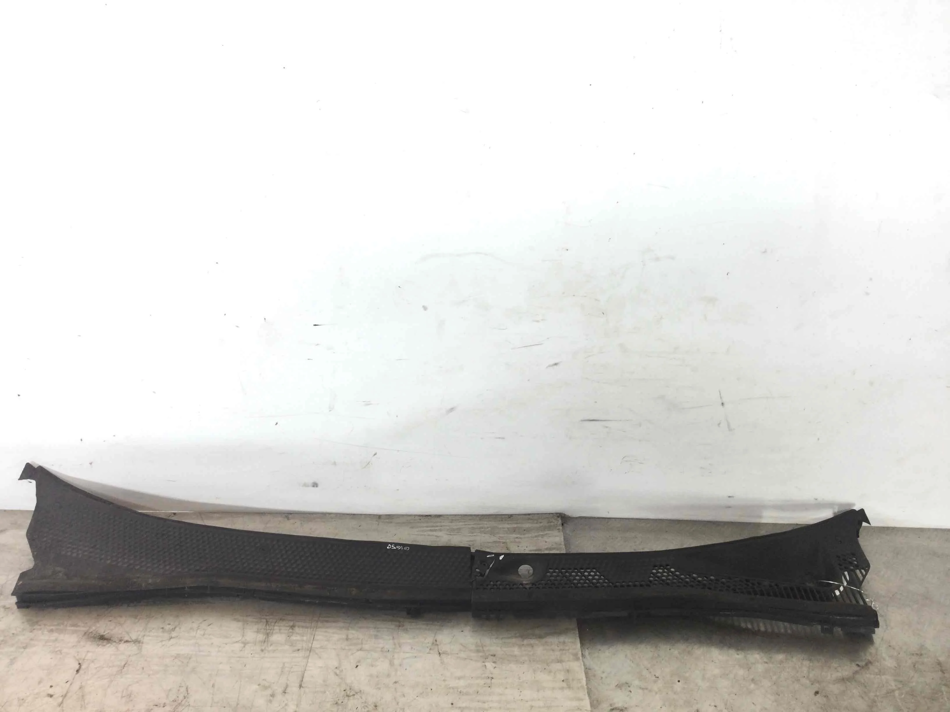 Дождевик Ford Focus 1 поколение [рестайлинг] (2001-2005) бензин 1.6 i Механика 5-дв, х/б