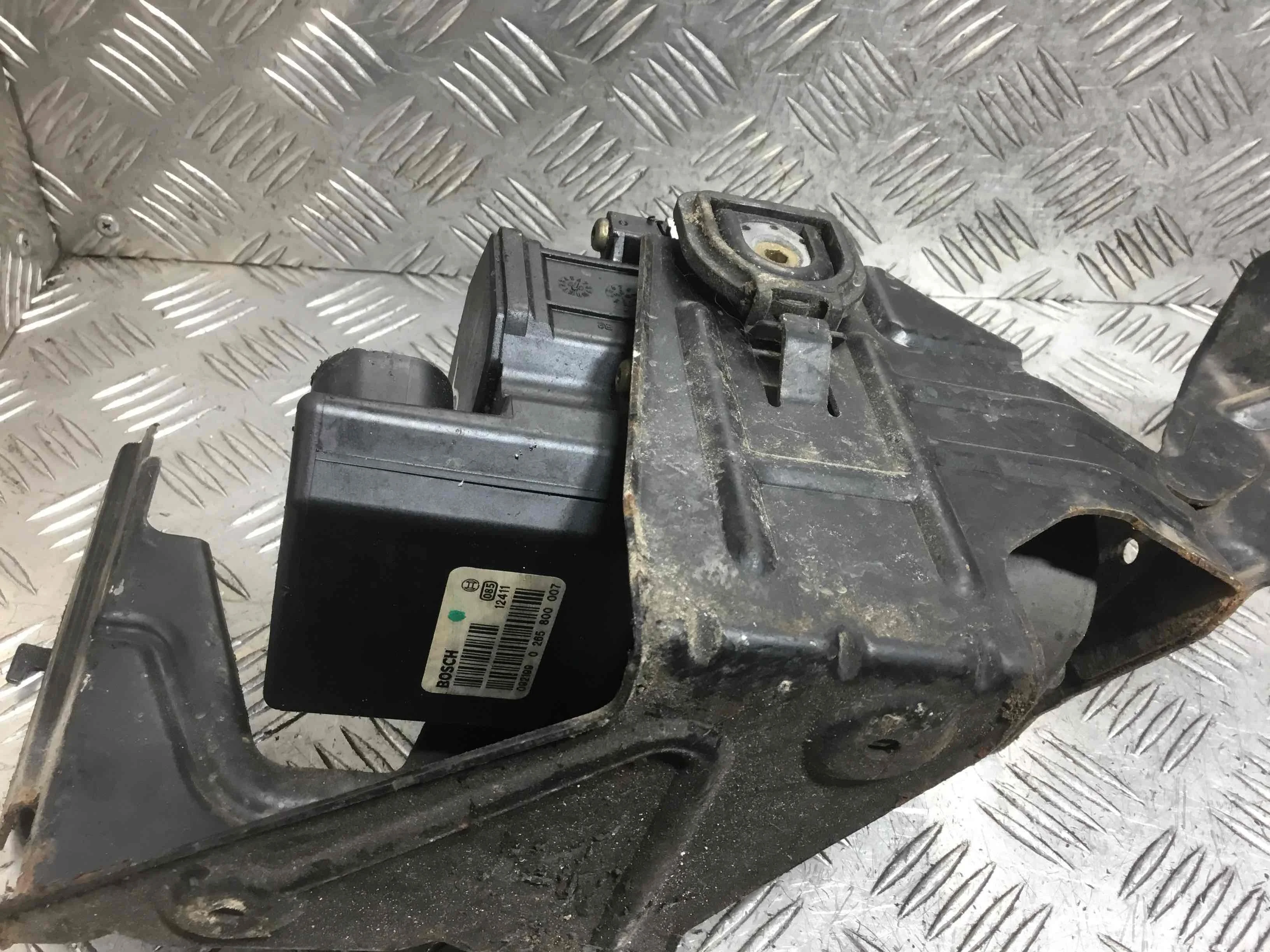 Блок ABS Ford Mondeo 3 поколение (2000-2003) бензин 1.8 i Механика Универсал