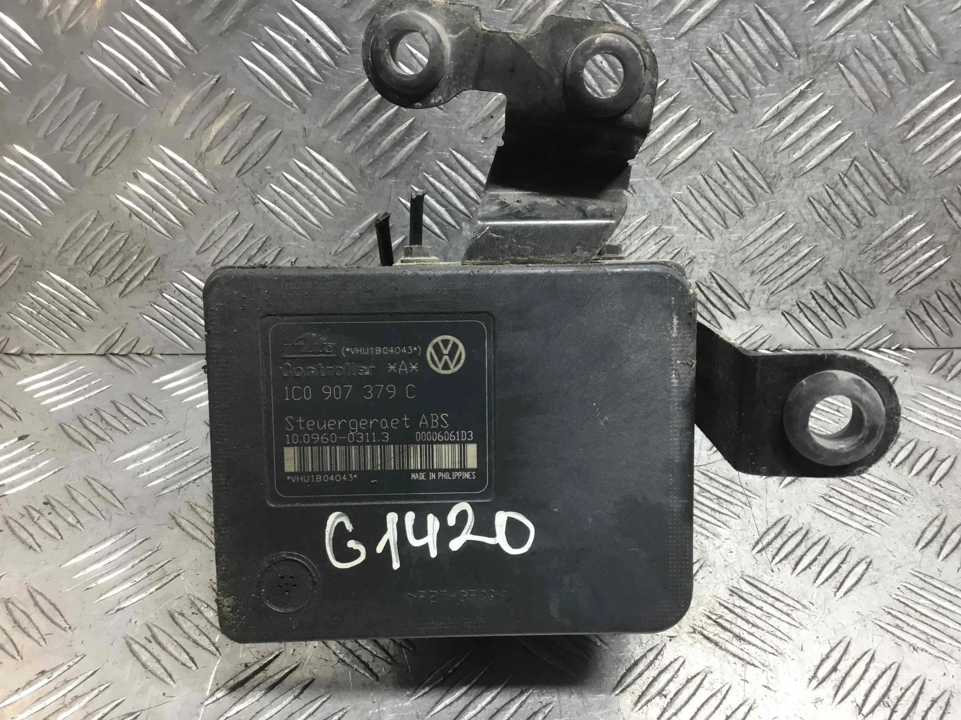 Блок ABS Volkswagen Golf 4 поколение (1997-2004) бензин 1.6 i Механика Х/б