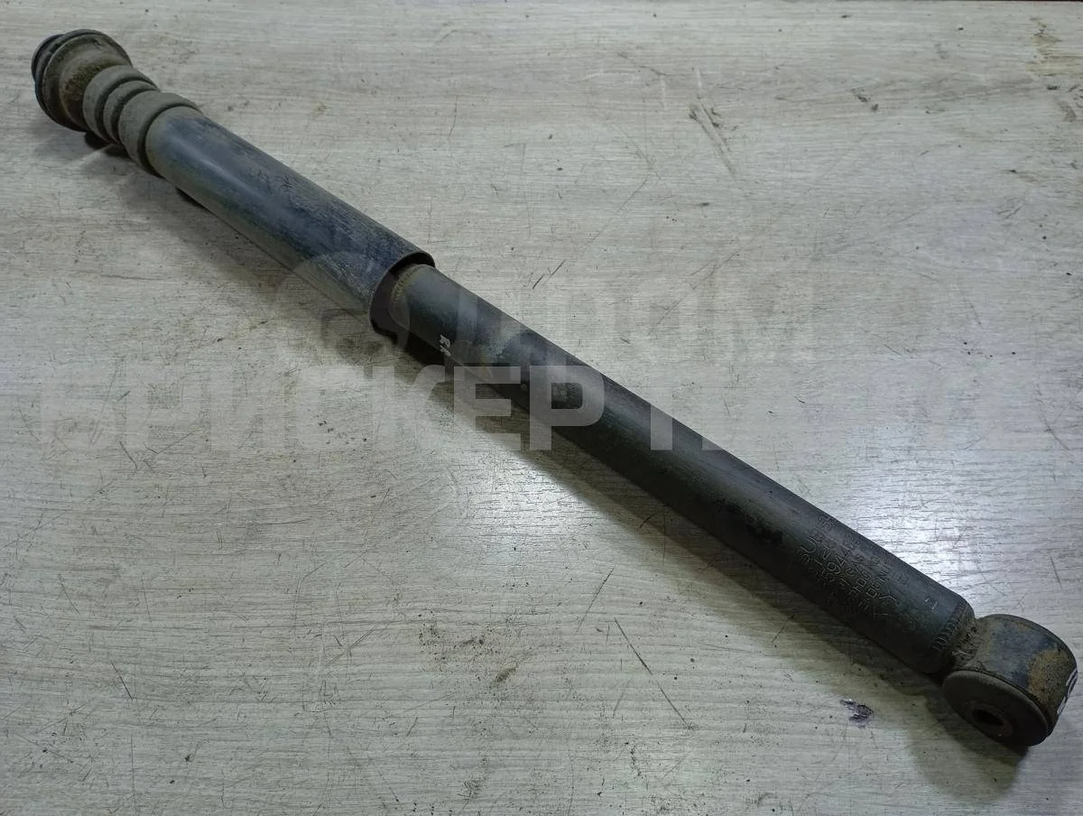 Стойка аморт правая Митсубиси Кольт 6  (Z20)