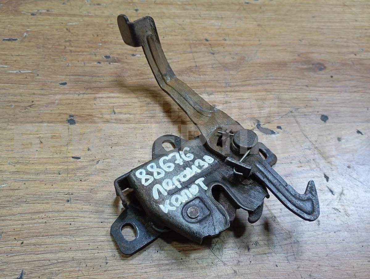 Замок капота Дэу Леганза 1  V100