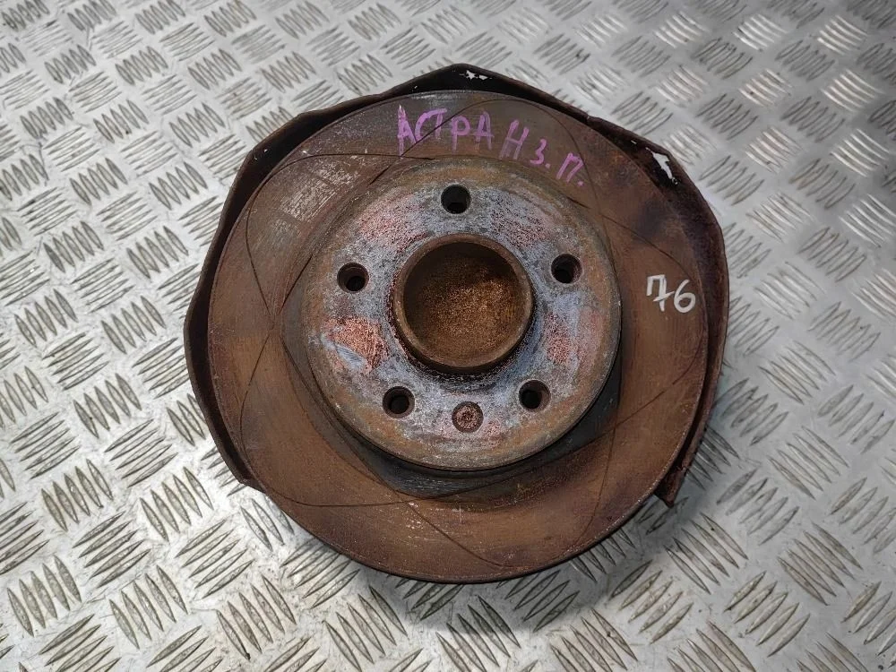 Ступица задняя правая Opel Astra H