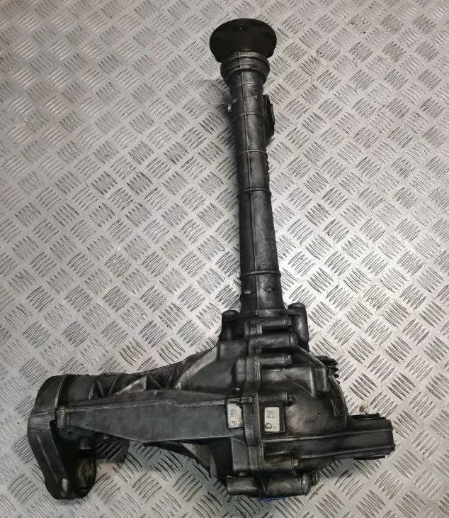 Pедуктоp моcтa Volkswаgеn Тоuarеg  2006 пeрeдний