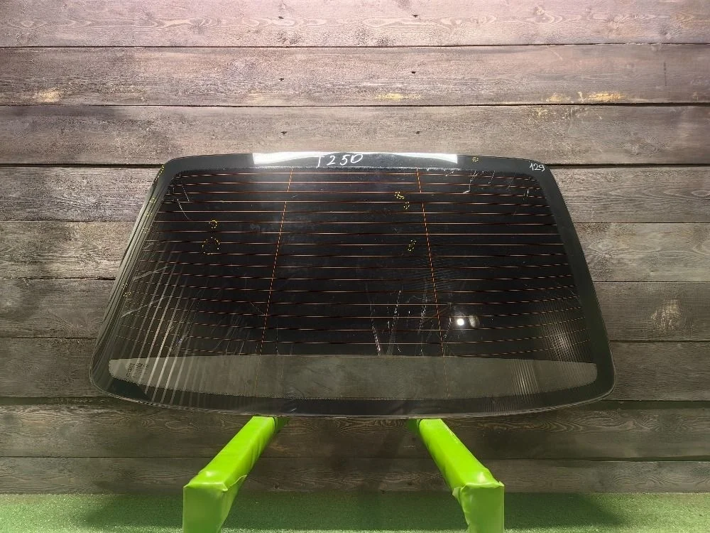 Стекло заднее Chevrolet Aveo T250