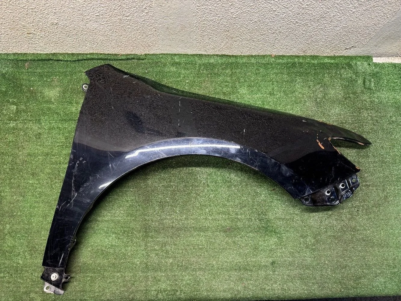 Крыло переднее правое Toyota Corolla 10