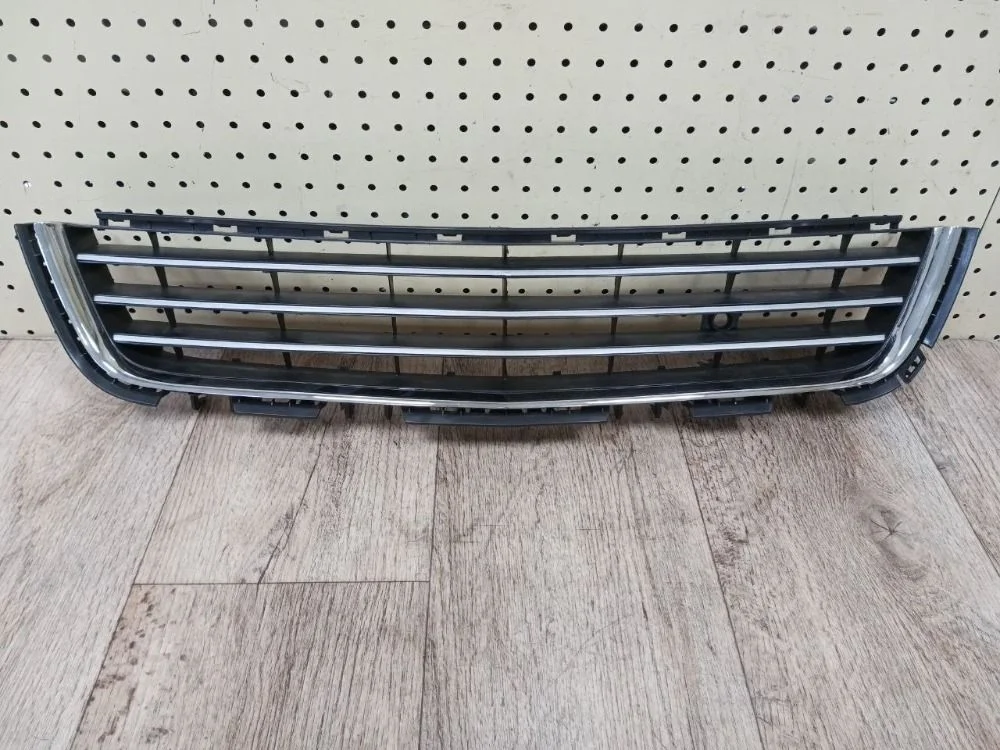 Решетка бампера нижняя opel astra h рестаил Astra H (2004—2007)