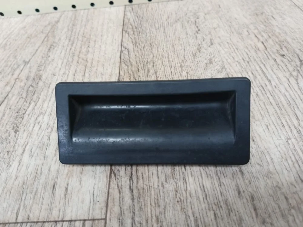 Кнопка открывания багажника Volkswagen Tiguan I рестайлинг (2011—2019) Tiguan I рестайлинг (2011—2019) 5N1, 5N2