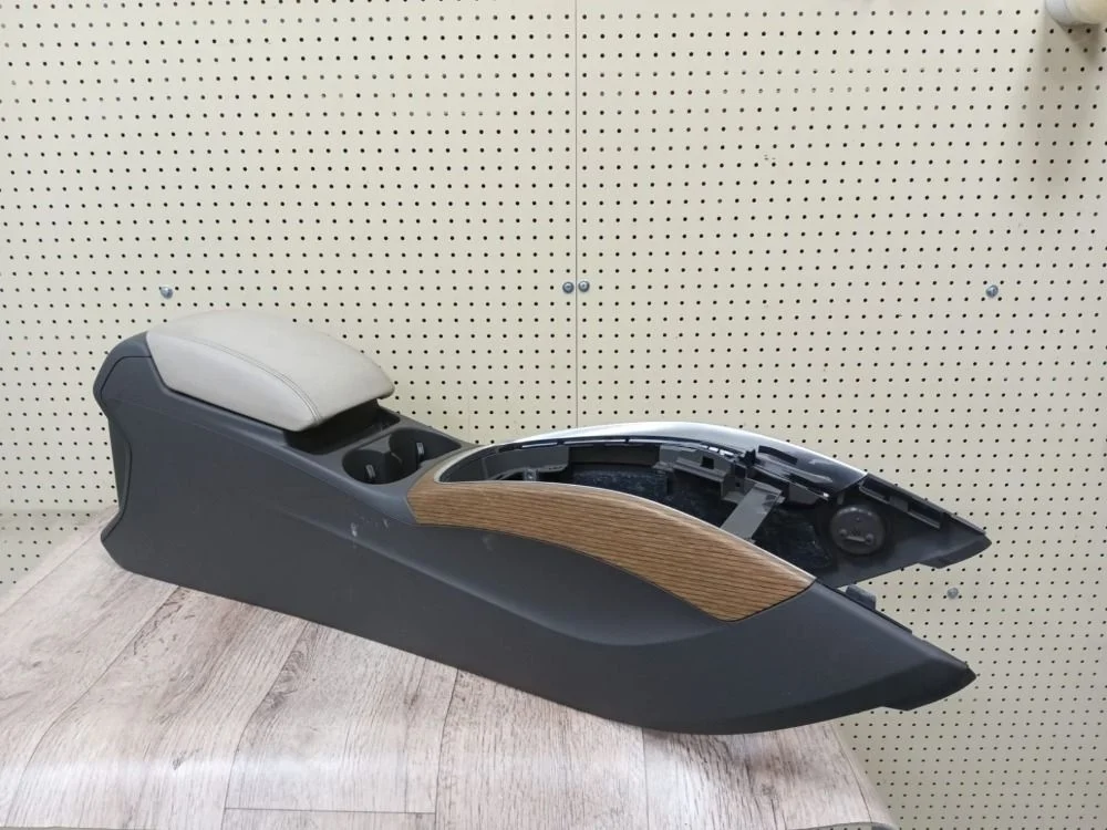 Подлокотник Audi Q5 I рестайлинг (2012—2017) Q5 I рестайлинг (2012—2017) 8RB