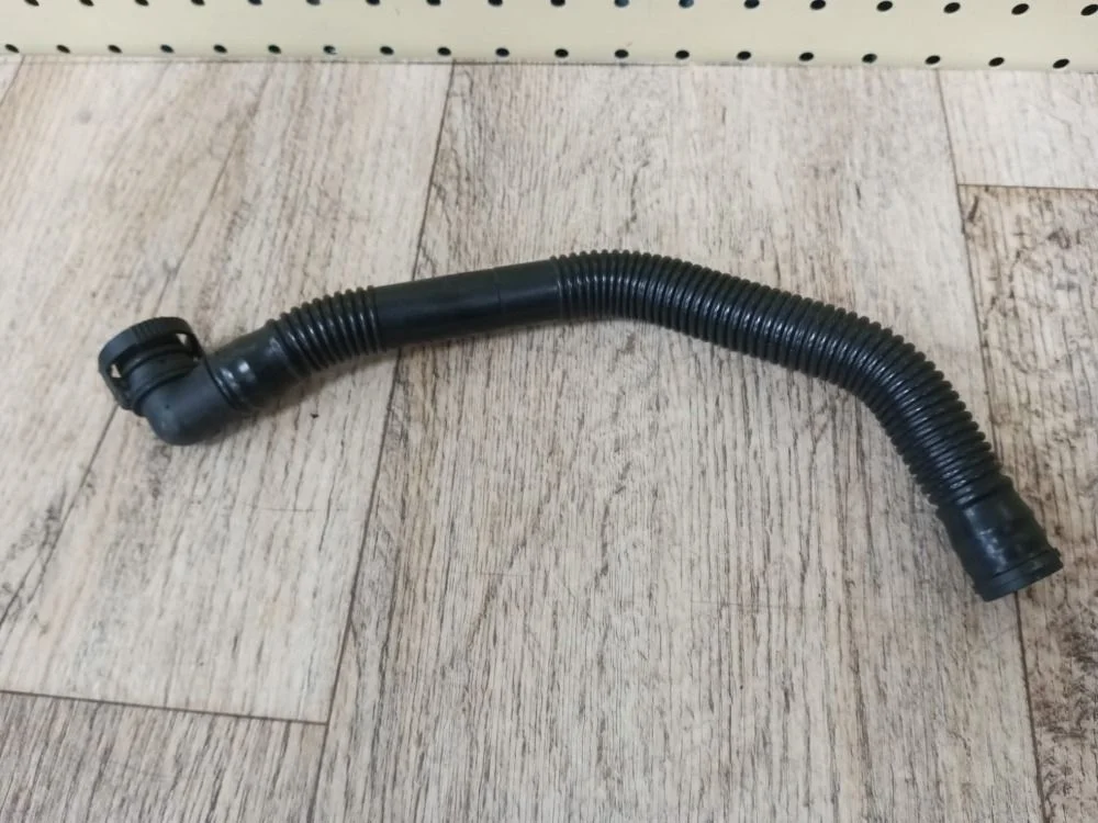 Патрубок воздушный Volkswagen Passat CC B6 рестайлинг (2012—2017) Passat CC B6 рестайлинг (2012—2017) 358