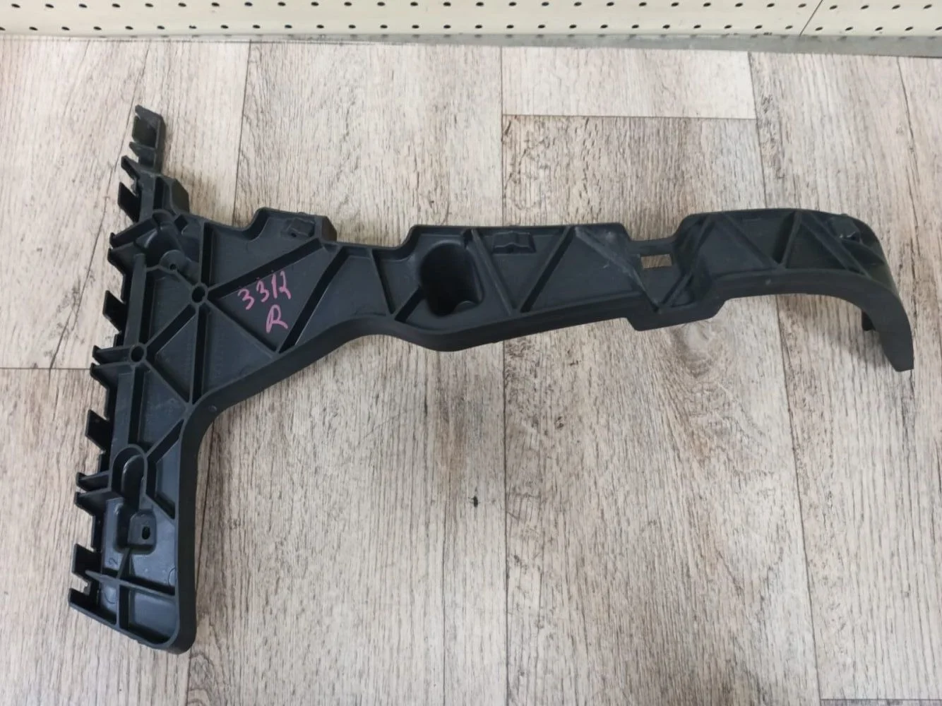 Кронштейн заднего бампера Audi Q5 I рестайлинг (2012—2017) Q5 I рестайлинг (2012—2017) 8RB