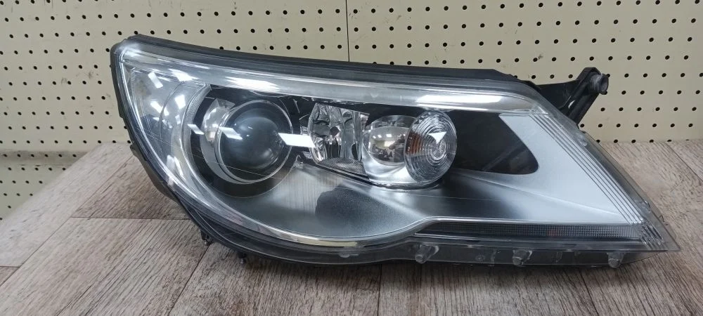 Фара правая Volkswagen Tiguan 1 5N Tiguan I (2007—2011) 5N1