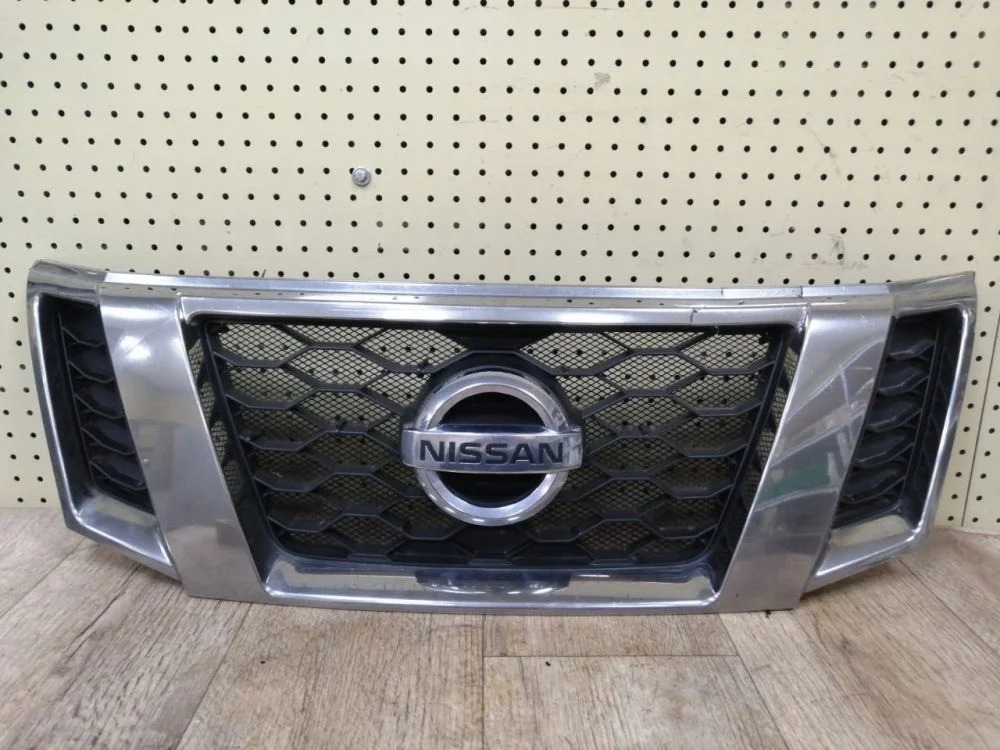 Решетка радиатора Nissan Terrano D10 (2014—2022) Terrano D10 (2014—2022) D10