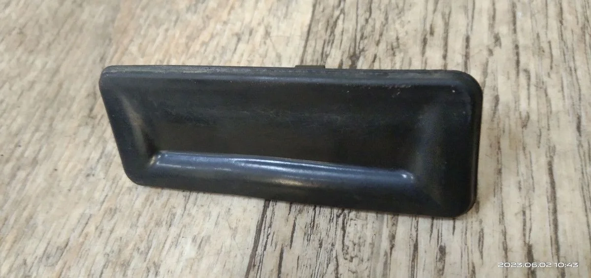 Кнопка открывания багажника Skoda Octavia II рестайлинг (2008—2013) Octavia II рестайлинг (2008—2013) 1Z3