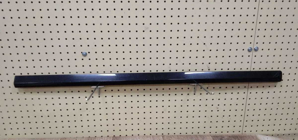 Молдинг двери Skoda Octavia II рестайлинг (2008—2013) Octavia II рестайлинг (2008—2013) 1Z3